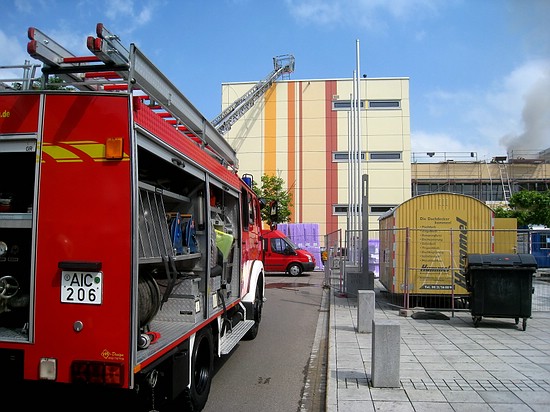 Brand auf dem Schulhausdach