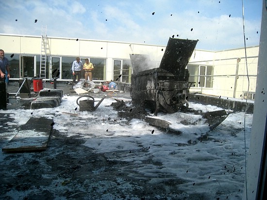 Brand auf dem Schulhausdach